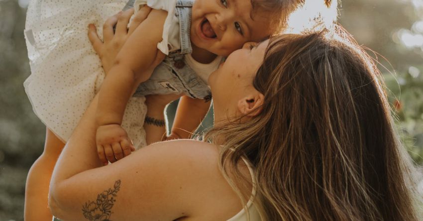 Scalp Care - Free stock photo of granddaughter, grandfather, intimate